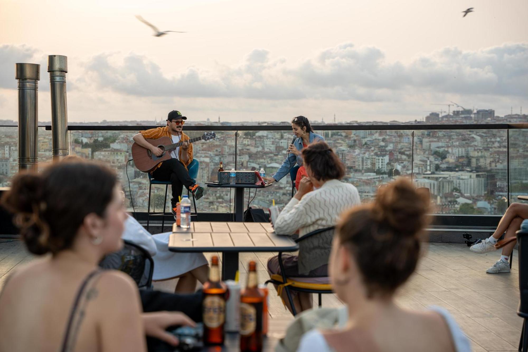 The Central House Istanbul Galata Hostel ภายนอก รูปภาพ
